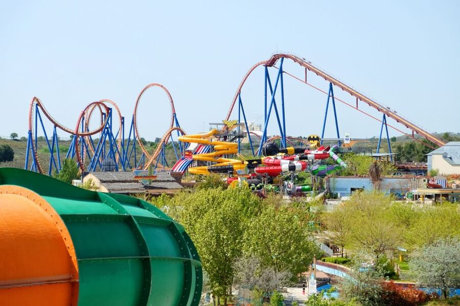 From Madrid: Parque Warner Beach Water Park & Transport - Warner Beach by bus: what the 8-hour window really means