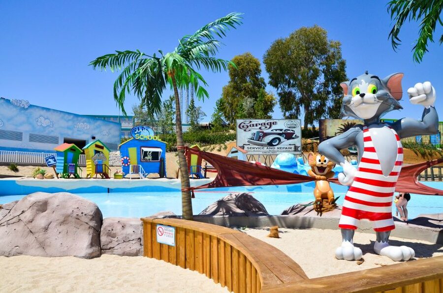 From Madrid: Parque Warner Beach Water Park & Transport - Flash Pass not included: do you really want to buy it?