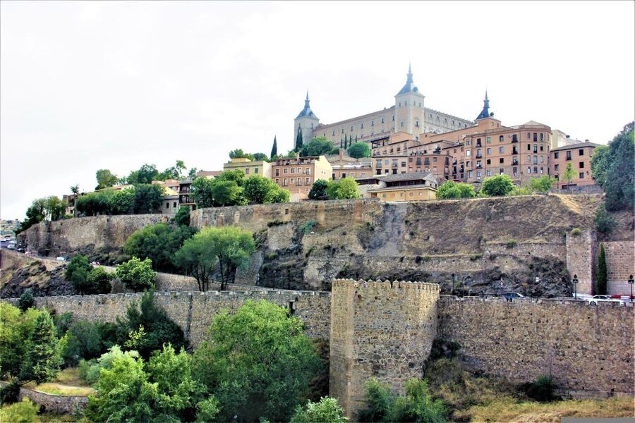 From Madrid: Private Highlights of Toledo Guided Day Trip - Toledo Old Town With a Private Guide for the City of 3 Cultures