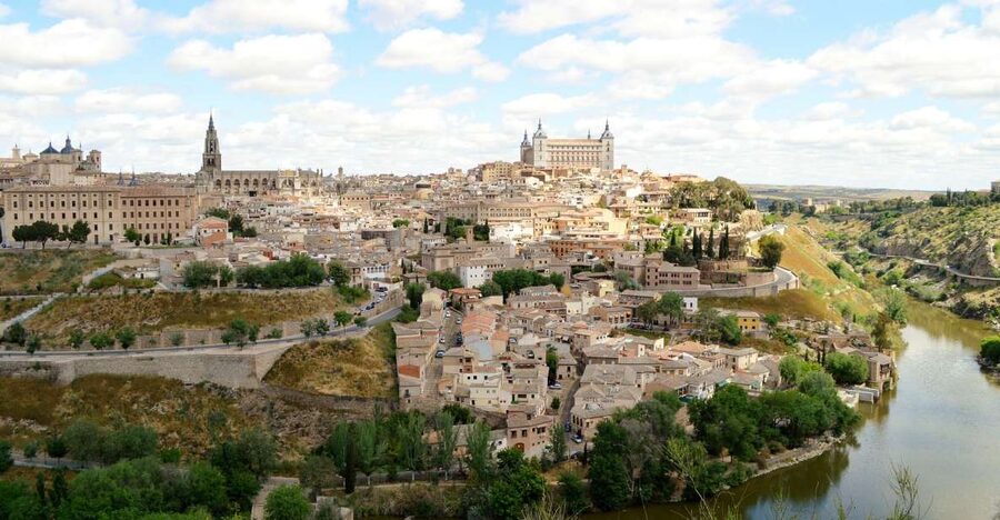 From Madrid: Private Highlights of Toledo Guided Day Trip - Language and the Human Factor: Rubén’s Guide Style