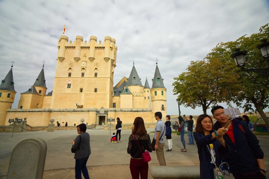 From Madrid: Segovia & Avila Day Trip with Optional Tickets - Timing and Group Pace: Expect a Structured Day, Not a Slow Stroll