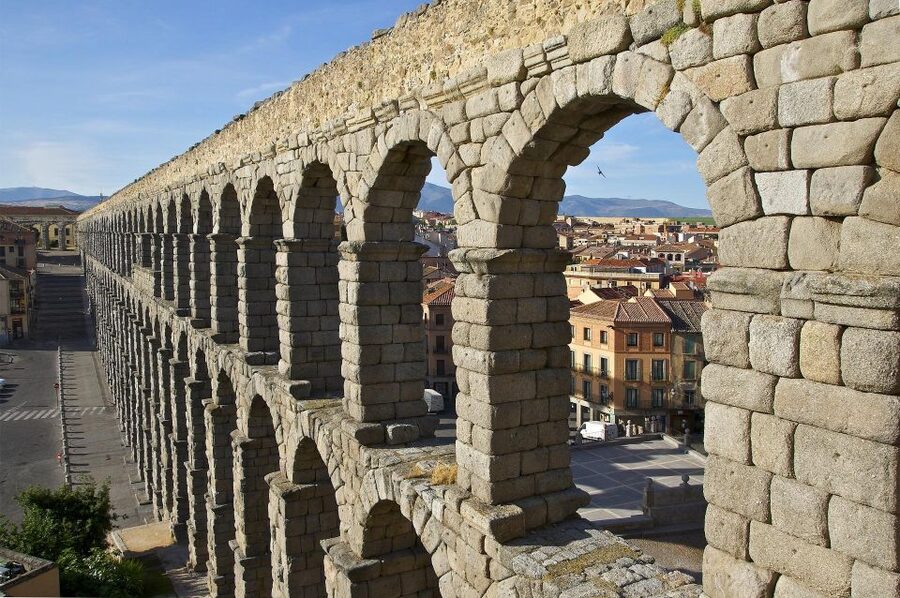 From Madrid: Segovia Highlights Private Half-Day Tour - Gothic Cathedral area: where the stories get layered