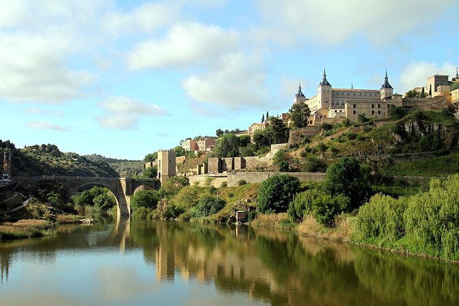 From Madrid: Segovia & Toledo with Alcazar and Cathedral - Coach comfort and how the ride shapes your day