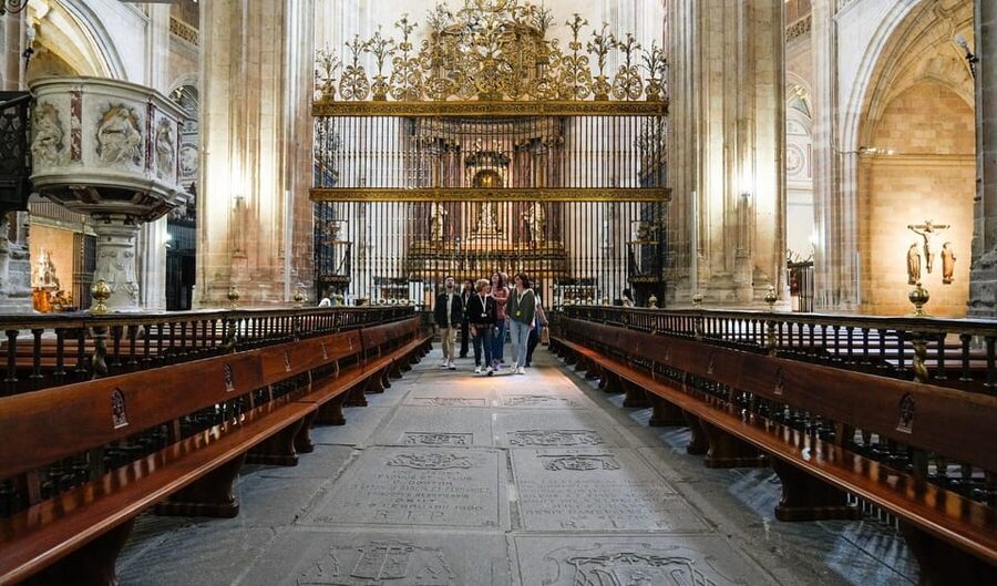 From Madrid: Segovia Tour with Cathedral and Alcazar Entry - Free time in Segovia: how to use it without losing the day