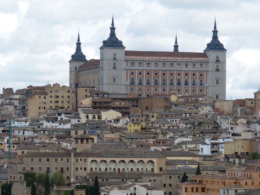 FROM MADRID: Toledo Private tour - Historic centre and the famous sheds (covered passages)