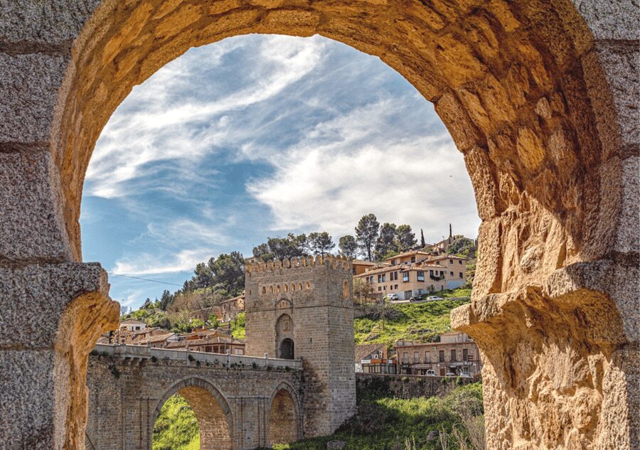 From Madrid: Toledo Tour with Wine Tasting and 3 Monuments - Getting to Toledo from Madrid: private bus, clear timing, real comfort