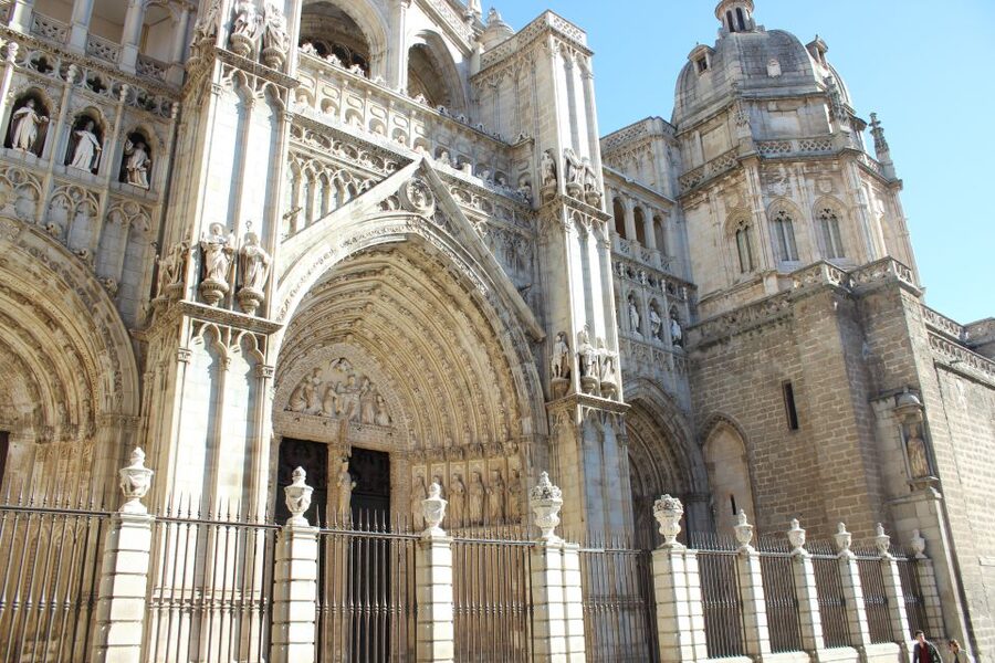 From Madrid: Toledo with 3 Monuments and Optional Cathedral - Jewish Toledo: Santa María la Blanca and the Streets Around It