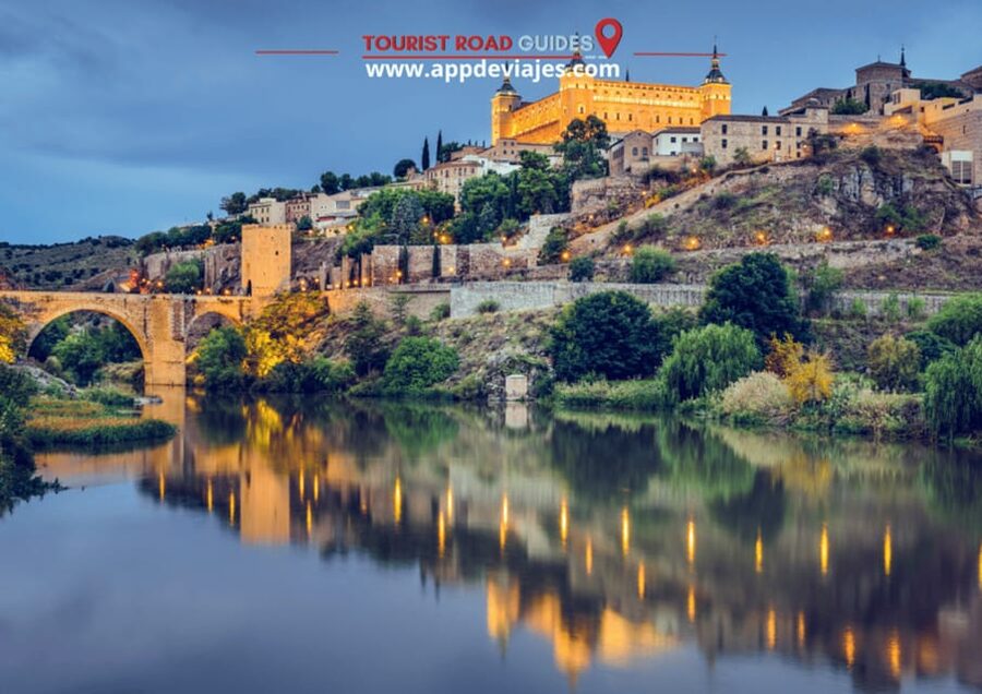 From Madrid: Tour Private Toledo & Segovia - Walking the Arab and Jewish neighborhoods: what three cultures looks like on the ground