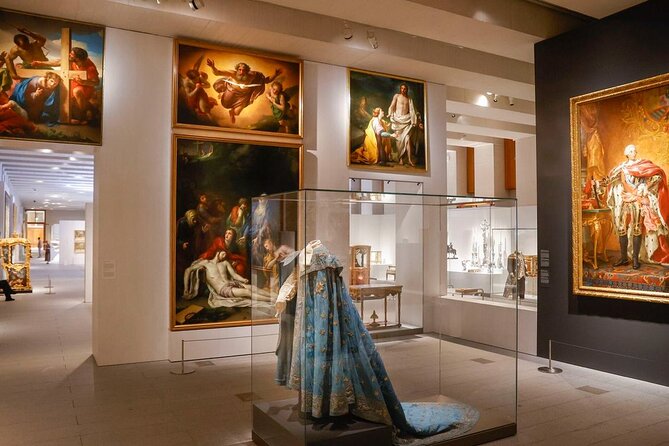 Gallery of the Royal Collections with option to visit the Royal Palace - The guided flow: three floors, one art-and-power storyline