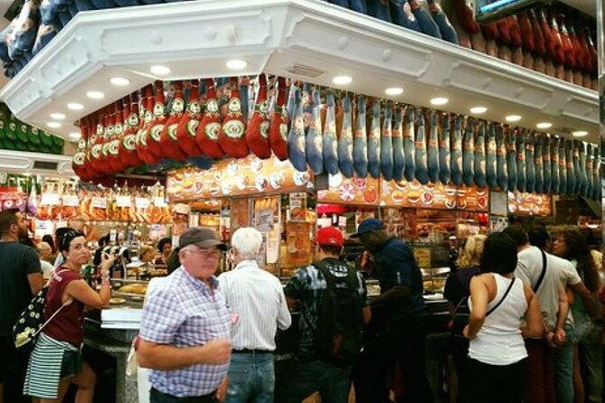 Gastronomic Tour: Discover the best “Wines and Tapas of Madrid” - The route starts with classic squares: Plaza Mayor, Plaza de la Villa, Puerta del Sol