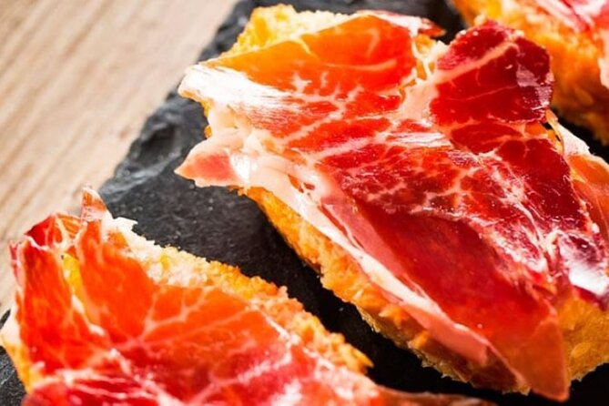 Gastronomic Tour: Discover the best “Wines and Tapas of Madrid” - Mesón Rincón de la Cava: olives with a preparation secret