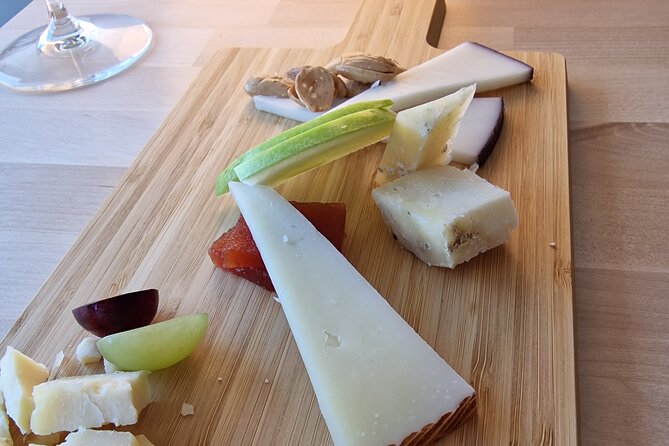 Gourmet Experience: Tasting of Spanish Cheese and Exclusive Wines - Key highlights worth planning for