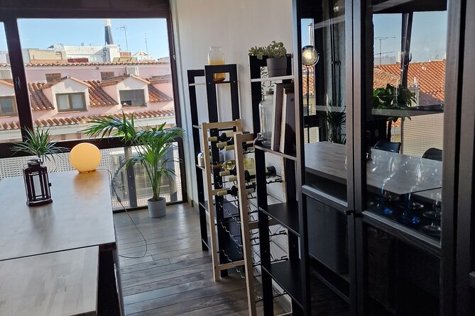 Gourmet Experience: Tasting of Spanish Cheese and Exclusive Wines - Should you book this Spanish cheese and wine tasting?