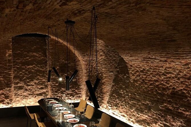 Gourmet Tasting of Iberian Ham Oil and Wine Small Group in Madrid - Key points to know before you go