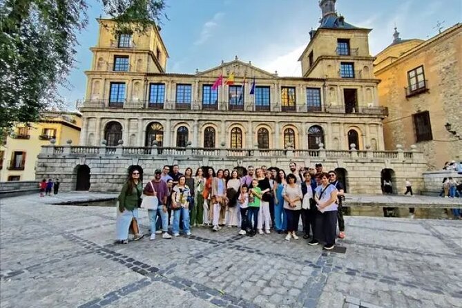 Guided English walking tour to the monuments of Toledo - Alcázar de Toledo: History in a Fortified Shape