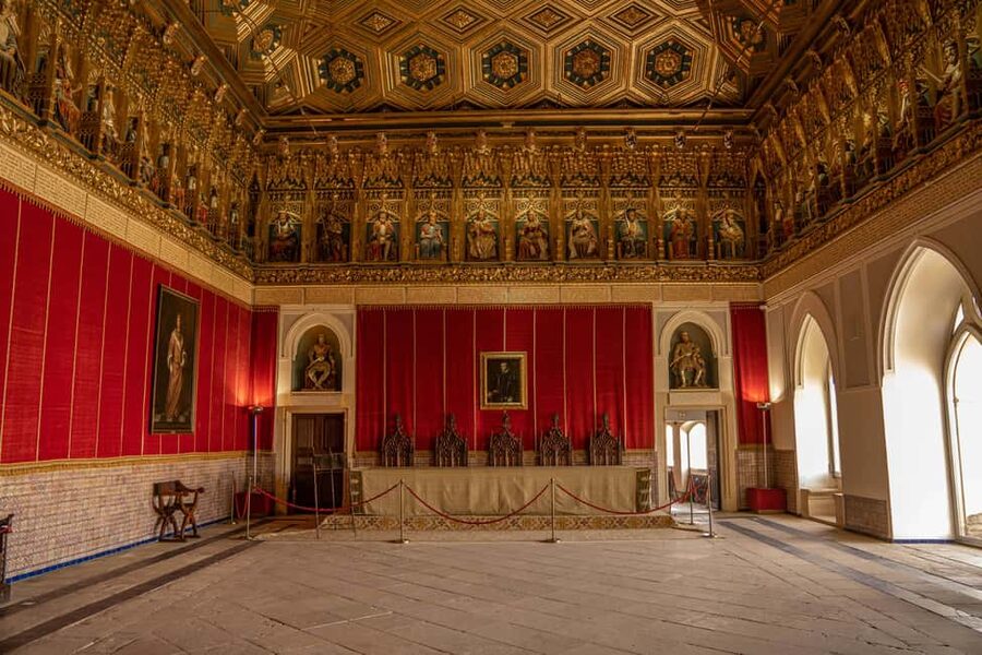 Guided tour of Segovia in Spanish: Cathedral and Alcázar - Key points worth your time