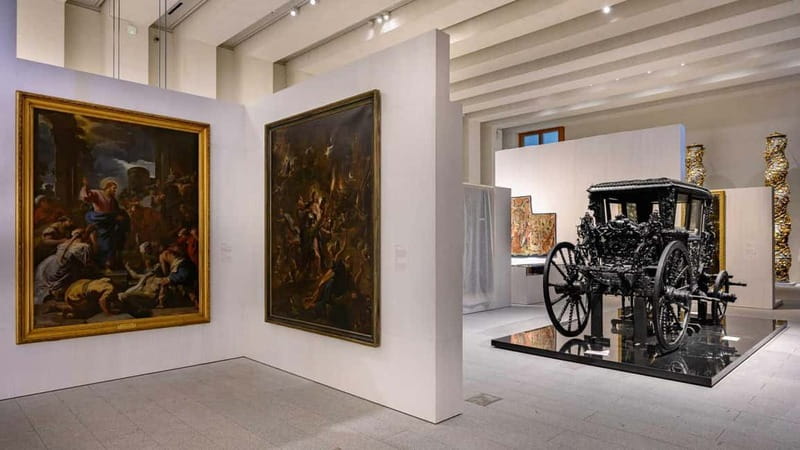 Guided Tour of The Royal Collections Gallery - Meeting at Galería de las Colecciones Reales: quick start, clear plan