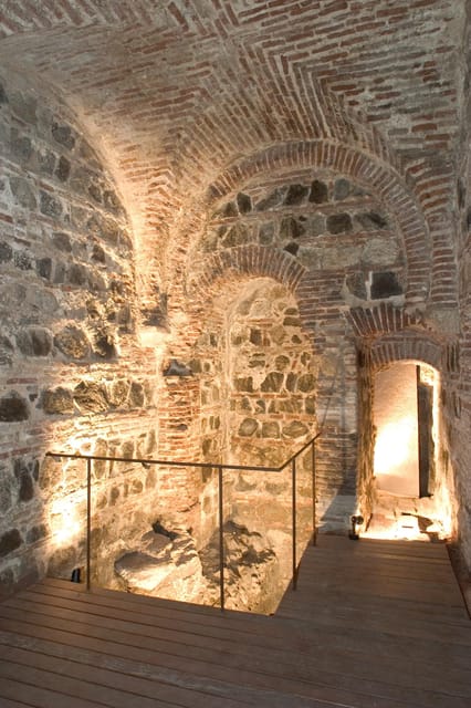 Guided Tour of Toledo Underground - Posada de la Hermandad: Middle Ages dungeons and the Holy Brotherhood