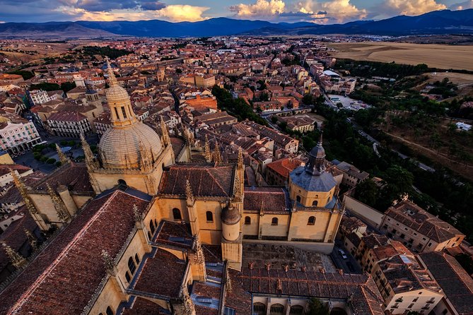 Guided Tour to Tower / Guided Tour of the Tower - Cathedral Entry and Exhibition Rooms: Don’t Skip the Included Time
