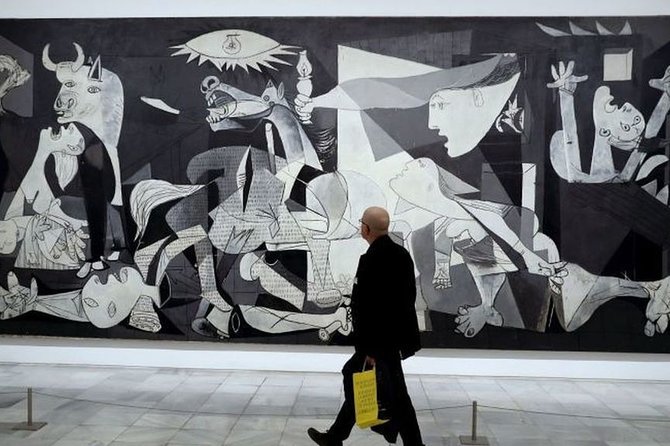 Guided visit to Reina Sofia Museum - The 1 hour 30 minute highlight tour: what you’ll actually see