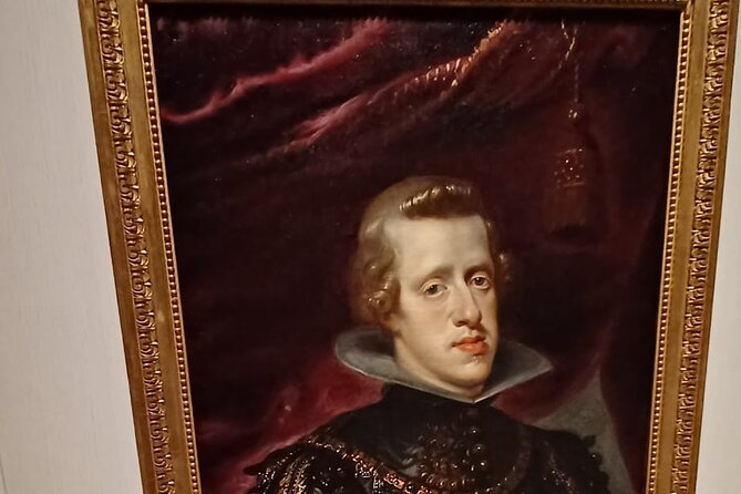 Guided Walking Tour of the Royal Collections Gallery - First impressions: starting at the Palacio Real area