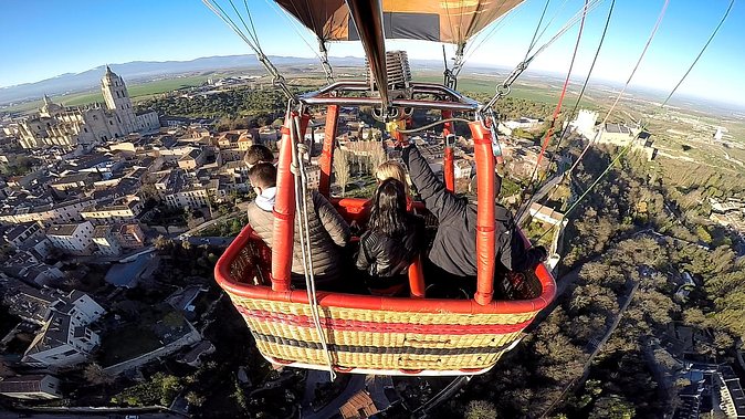 Hot-Air Balloon Ride over Segovia with Optional Transport from Madrid - The flight route, explained like you can picture it