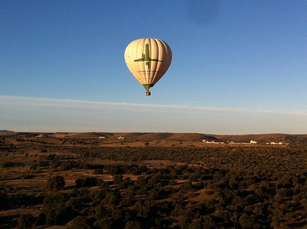 Hot-Air Balloon Ride over Toledo with Optional Transport from Madrid - Launch timing and weather: what changes on the day