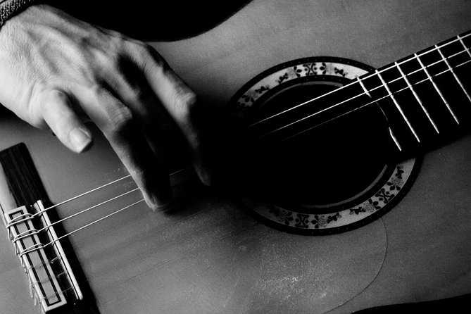 Intimate Flamenco Performance - Wine during the show: small comfort, real value