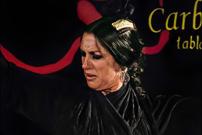 Las Carboneras Tablao Flamenco with Drink - Dance, guitar, and song: what to watch for beyond the big moments
