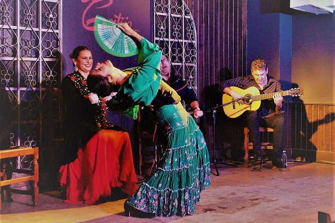 Local Flamenco Show at El Cortijo - Drinks, Prices, and Value: When Your Ticket Is Just the Show