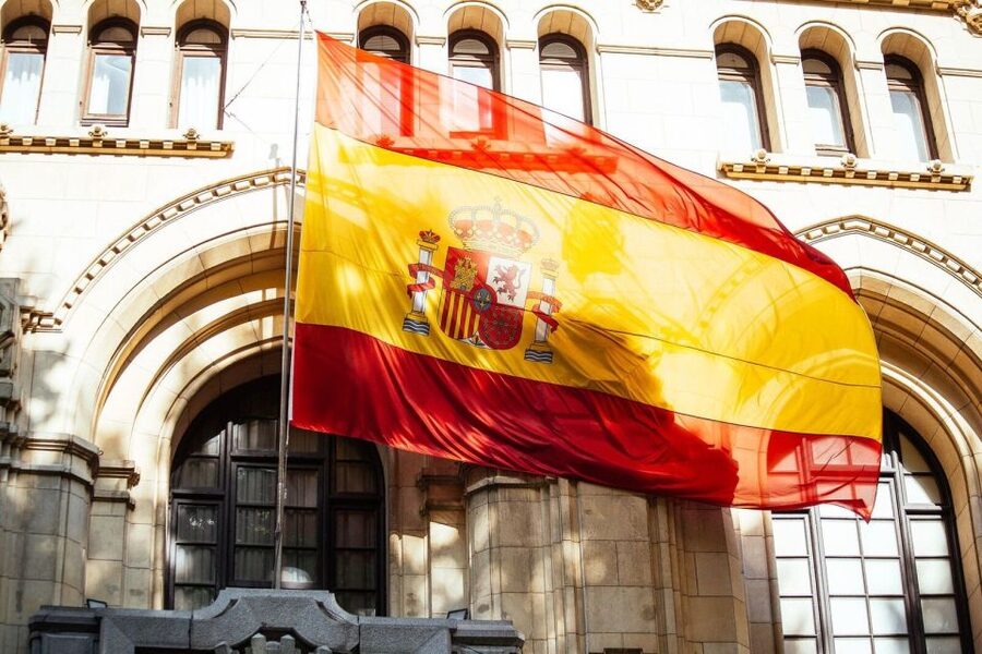 Madrid: 1.5-Hour Private Kick-Start Tour with a Local - Plaza Mayor: turning the square into a strategy