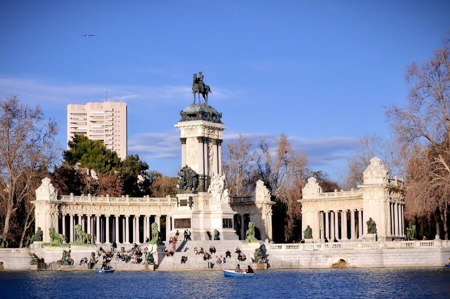 Madrid: 1.5-Hour Retiro Park Guided Walking Tour - The Part That Can Trip You Up: Meeting Point and Conditions