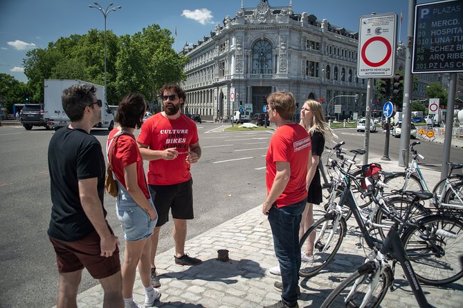 Madrid: 3 hour Guided Highlights Bike Tour with Optional Tapas - Riding Madrid like a local: what the 3-hour pace feels like