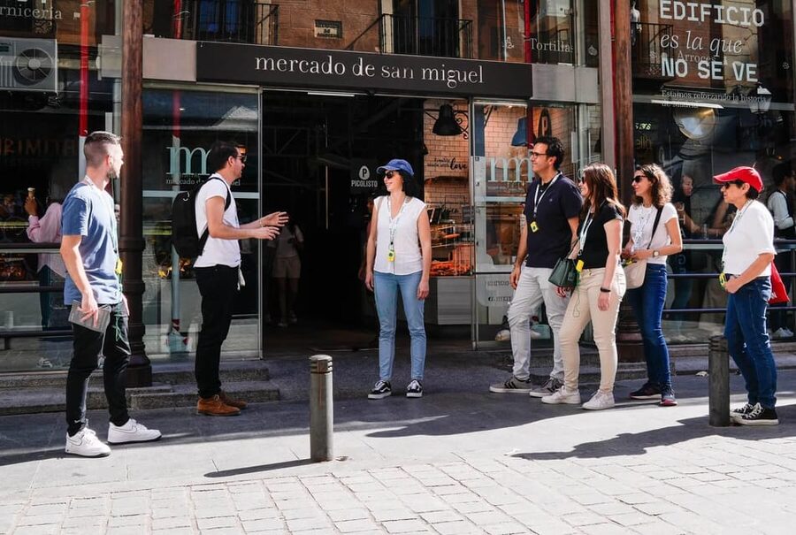 Madrid 3-Hour Sightseeing Tour - Plaza Mayor’s cousin stops: Sol, Prado area, and Cibeles