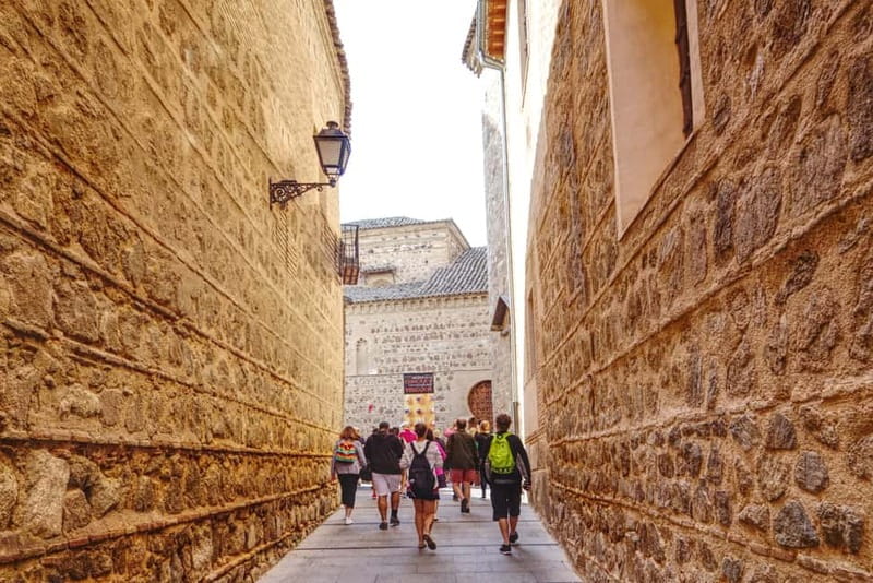 Madrid: 6-Hour Day Trip to Toledo with Guided Walking Tour - Damasquinados Suarez workshop stop: Moorish craft, tourist-trap risk