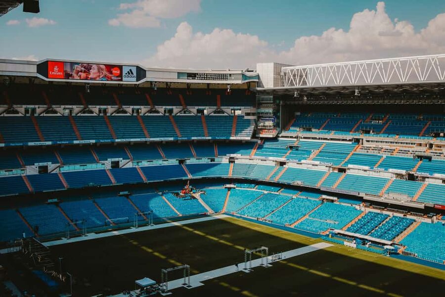 Madrid: Bernabeu Stadium and Museum Tour + Tapas - Meeting at the Bernabéu: finding the start without stress