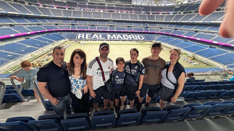 Madrid: Bernabeu Stadium and Museum Tour + Tapas - Entering the Santiago Bernabéu: stadium history you can see