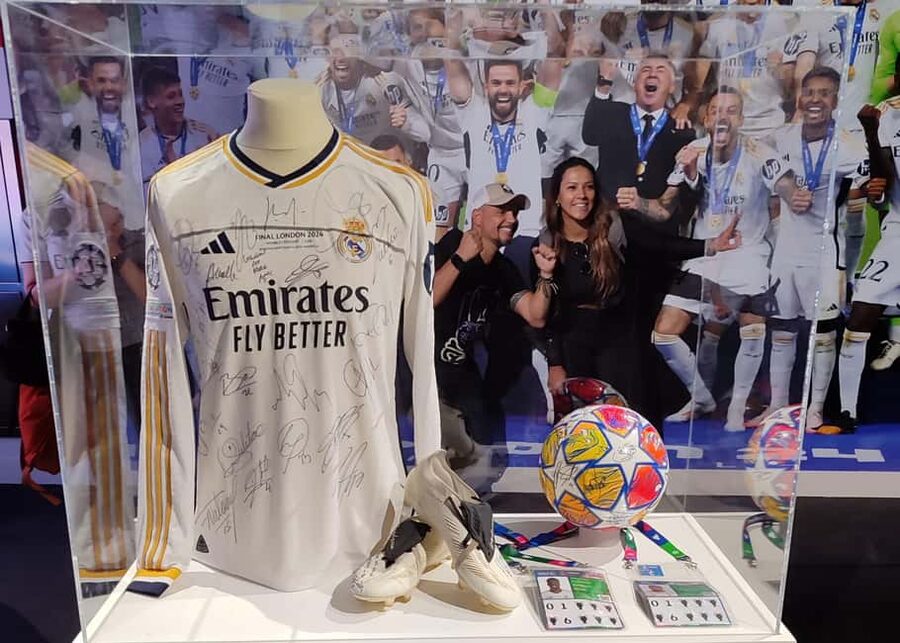 Madrid: Bernabéu Stadium Guided Tour With Megafan Upgrade - Inside Santiago Bernabéu: museum floors, trophies, and VIP vibes