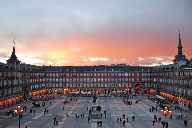 Madrid Best Walking Tour: Old city and Royal sites - Starting at Ferraz and ending in Plaza Mayor