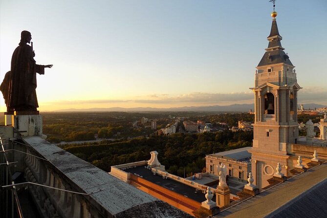 Madrid Best Walking Tour: Old city and Royal sites - Calle Mayor and the XV-century Habsburg quarter vibe
