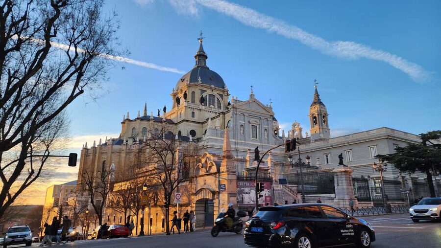 Madrid by Eco Tuk: Private tour, choose your duration! - Architecture and Sacred Stops: San Jerónimo el Real, Saint Francis, and Almudena Cathedral