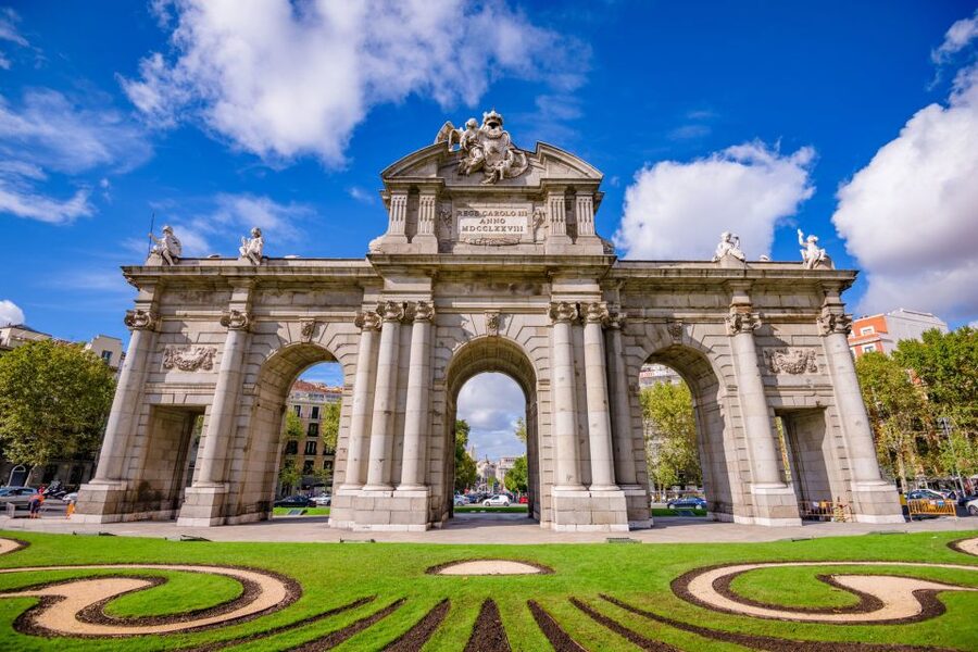 Madrid: Cibeles Rooftop & Retiro Park Guided Walking Tour - Who Should Book This Tour (and Who Might Want to Skip It)