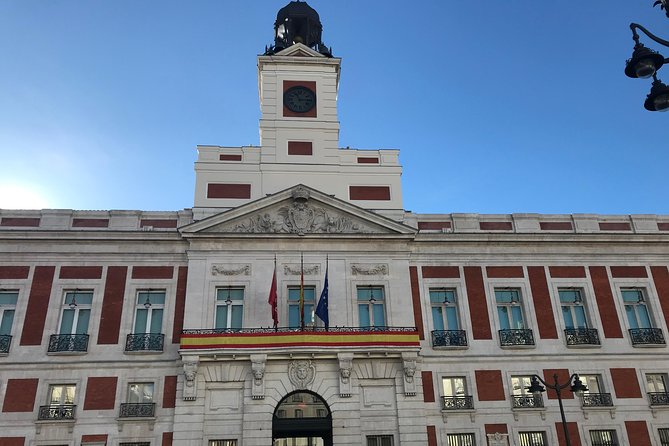 Madrid City Center and Retiro Park Running Private Tour - Puerta del Sol: your start line and city orientation