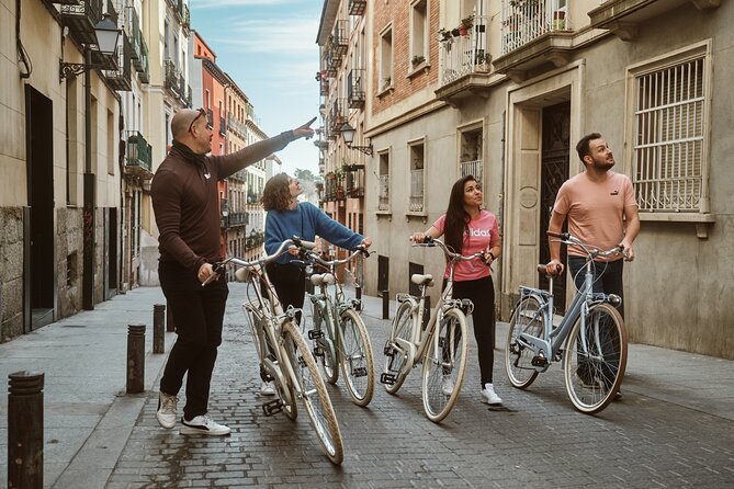 Madrid: City Highlights Guided Vintage Bike Tour - Los Jeronimos and the edge of the Prado zone