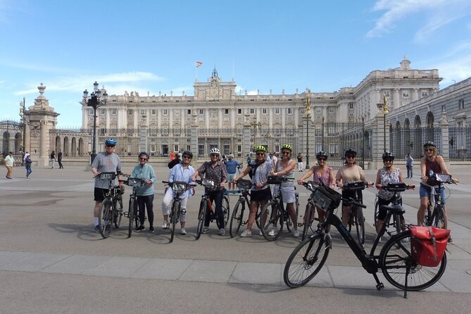 Madrid City Tour | Regular Bike or E-Bike | Reduced Groups - E-bike vs regular bike: choose based on hills