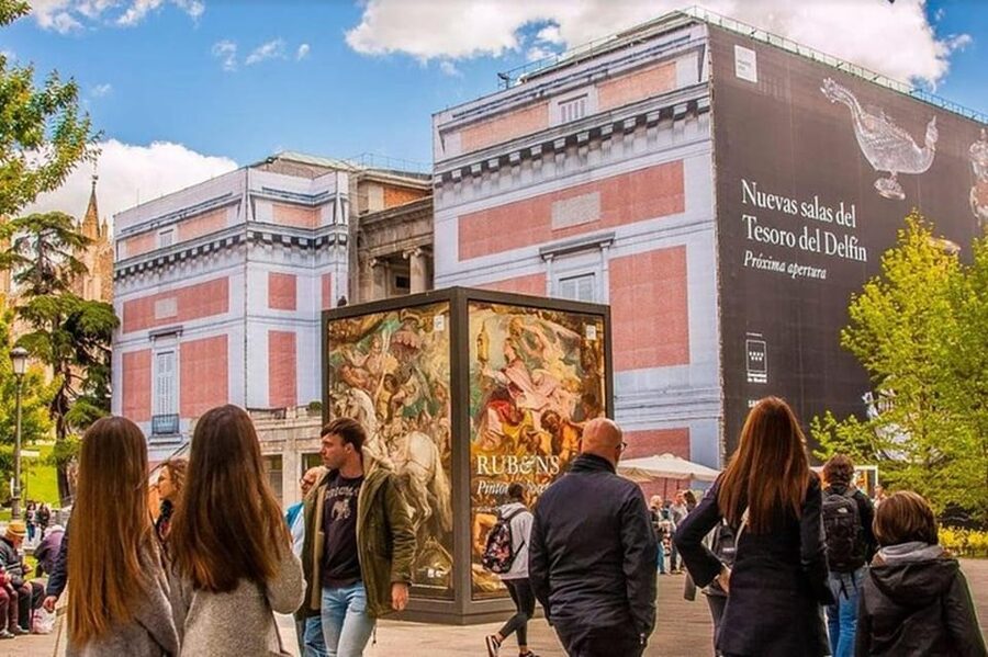 Madrid: El Prado Museum Skip-the-line Guided Tour - Your 2-hour guided walkthrough: Goya, Bosch, Velázquez, and the big connections