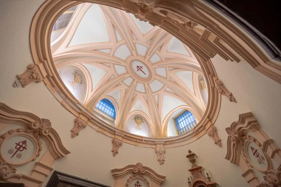 Madrid: Entrance to the Monastery of Las Comendadoras de Santiago - Key things to notice before you go