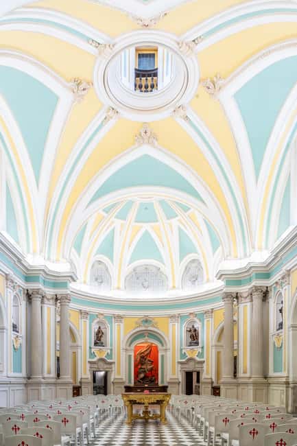 Madrid: Entrance to the Monastery of Las Comendadoras de Santiago - Inside the Girls Chapel: A Small Room with a Very Specific Mood