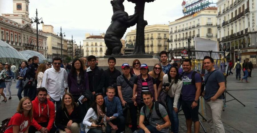 Madrid Essential: 3-Hour Guided Walking Tour - Starting at the Oso y el Madroño Bear: getting your bearings fast