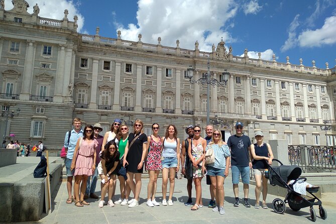 Madrid Essential: Walking Tour - Puerta del Sol and Km 0: starting in Madrid’s daily center